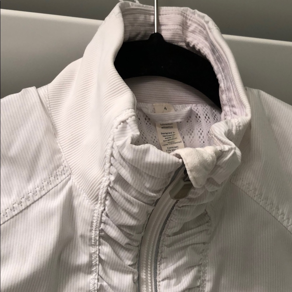 Lululemon white spring jacket - Picture 2 of 7